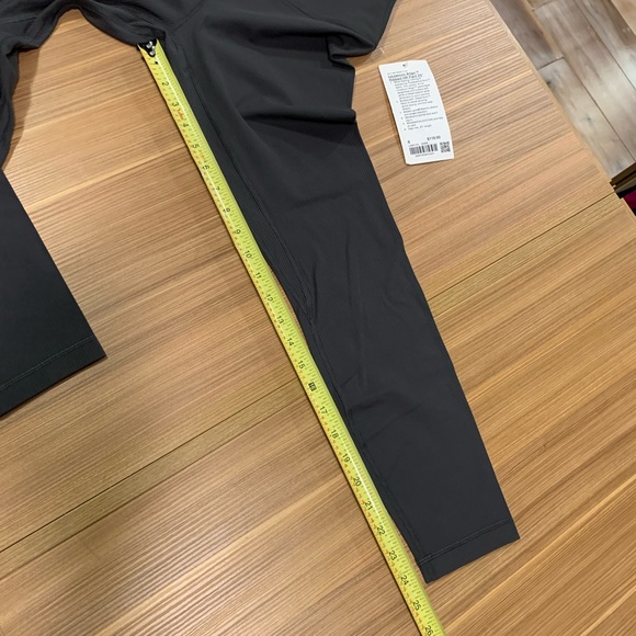 Lululemon align HR ribbed 25 8 NWT - Picture 6 of 9